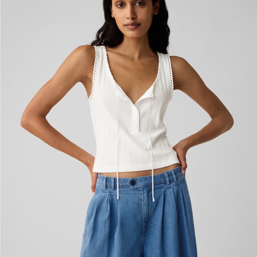 NWT Doen x GAP pointelle tank in white